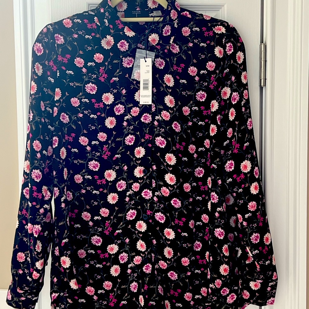 NWT Tahari Women’s blouse Black/Pink size Medium